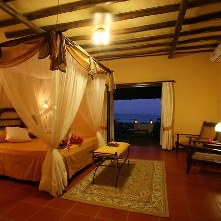 פינגווה Hotel Karafuu Beach Resort מראה חיצוני תמונה