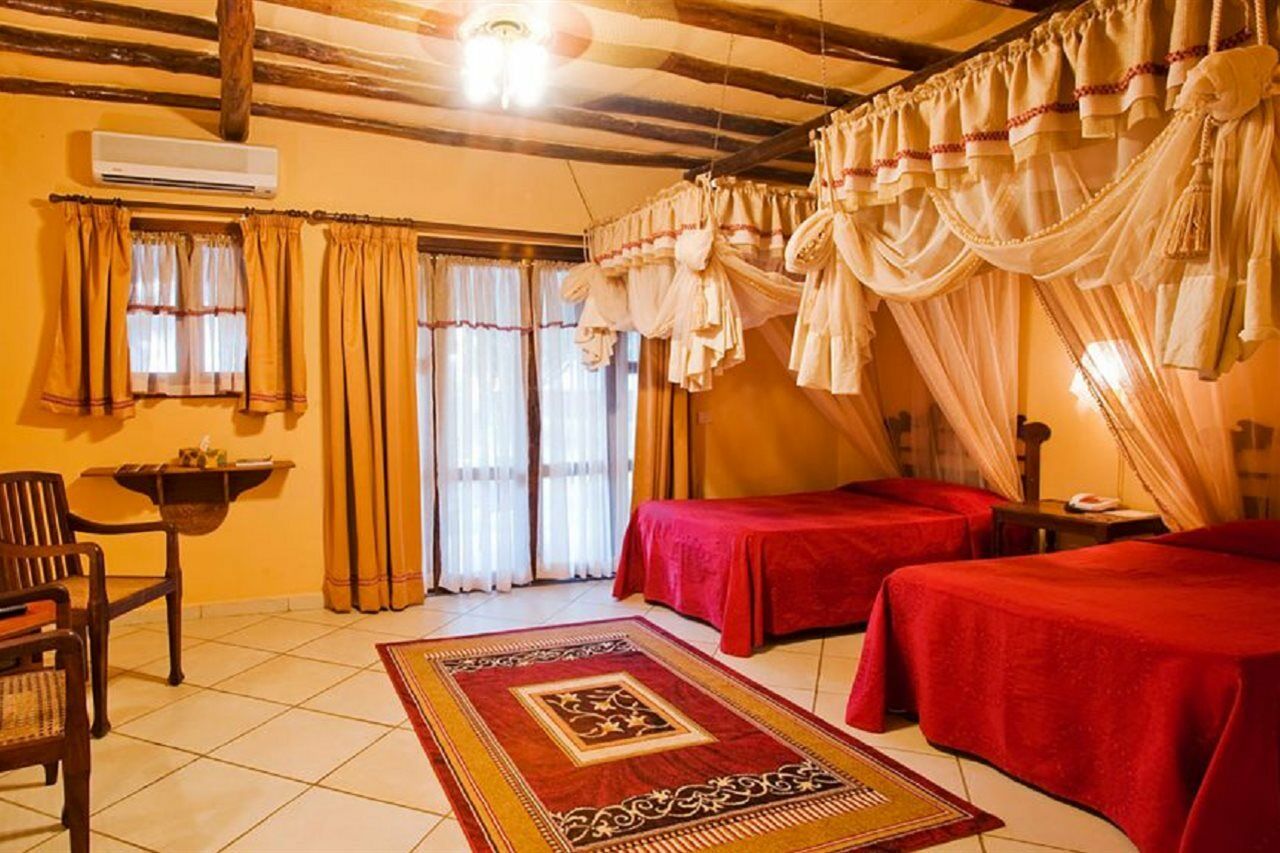 פינגווה Hotel Karafuu Beach Resort מראה חיצוני תמונה